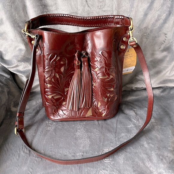 Patricia Nash Bags Patricia Nash Octavia Bucket Bag With Crossbody